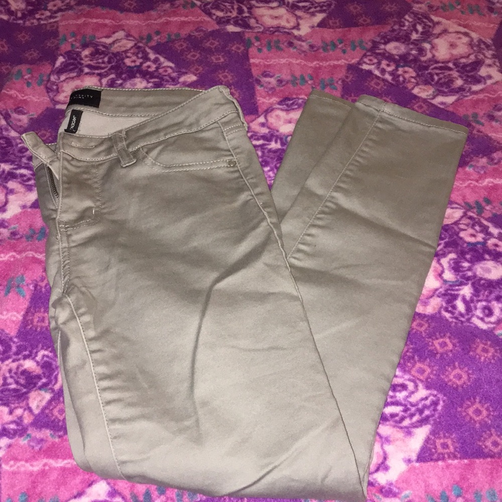 Grey skinny pants